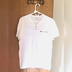 I.N.C. Men's Split-Neck T-Shirt 100% cotton L